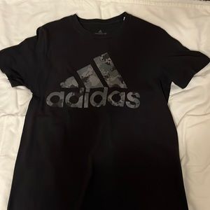 Adidas T-shirt